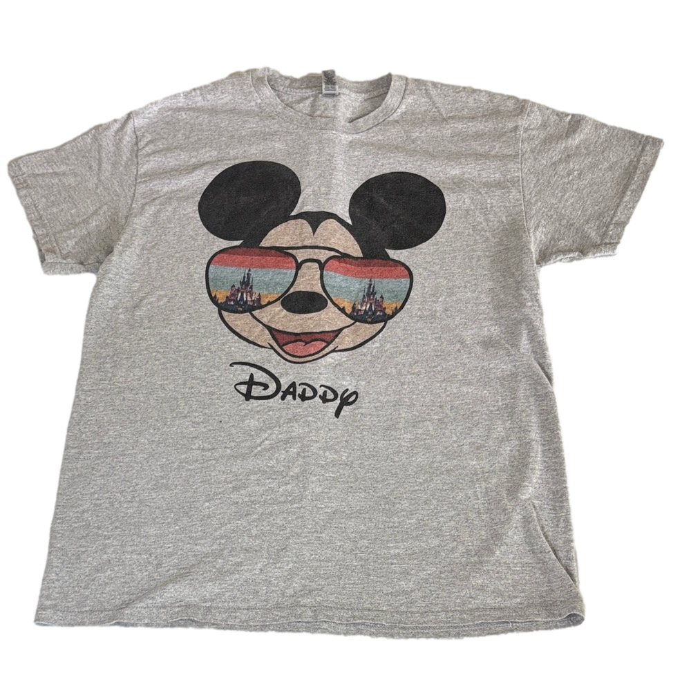 Disney Daddy Mickey Mouse Sunglasses Graphic Tee Gray Sz L | Trendy Flirty - Picture 2 of 7